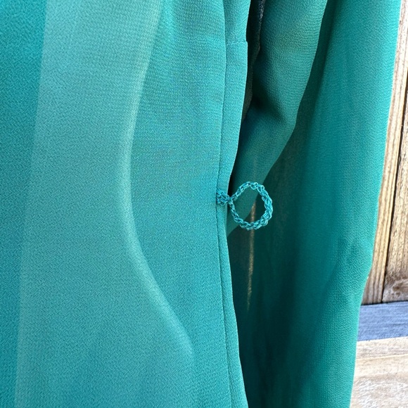 A Pea in the Pod Sheer Teal Maternity Blouse - Size Small - Picture 3 of 7